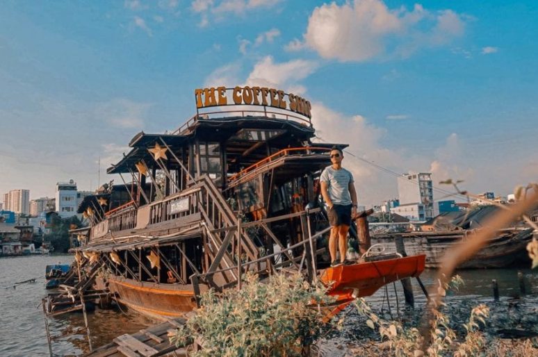 The Coffee Ship – Bồng bềnh ly cà phê ngắm hoàng hôn trên sông