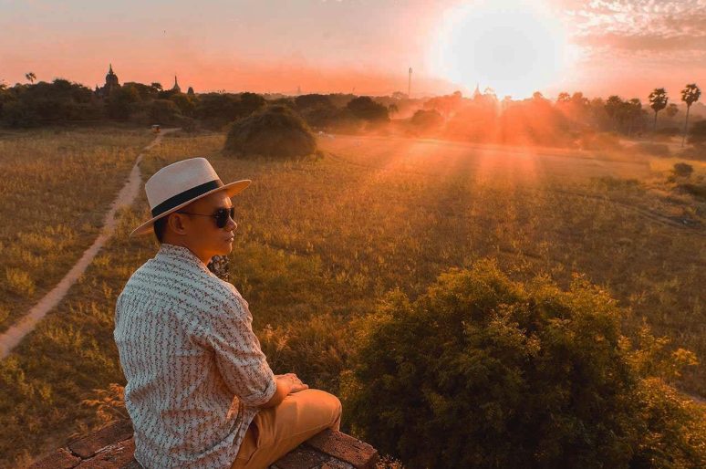 Bagan, Myanmar: Tắm mình trong ánh hoàng hôn trên những ngôi đền cổ
